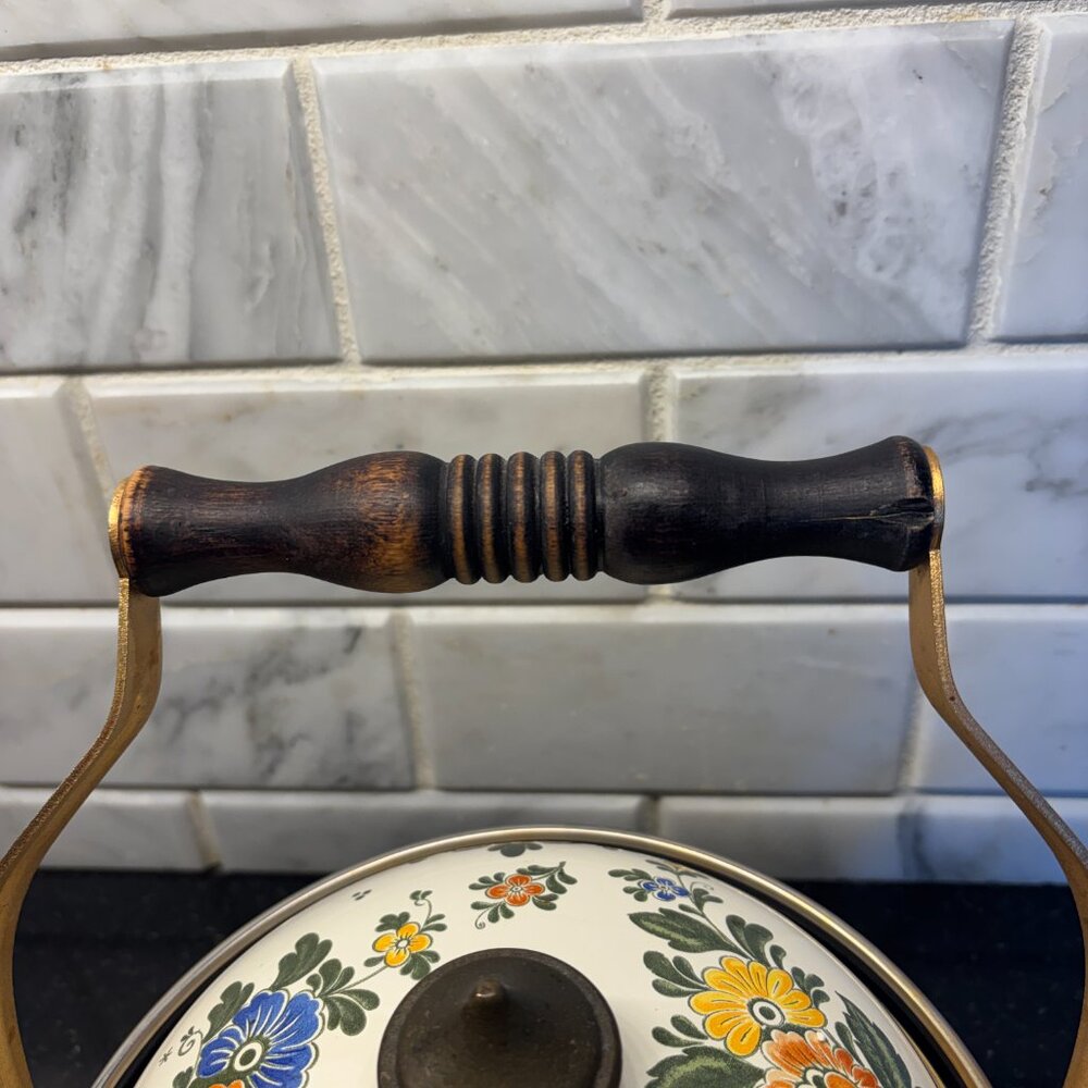Asta Floral Enamelware Vintage Tea Kettle with Brass and Wood Handle and Lid - Picture 7 of 7
